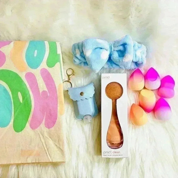 PMD BEAUTY Smart Facial Cleansing Device Bundle - Picture 6 of 15